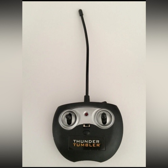 Red Stunt Vehicle - Picture 6 of 9